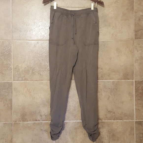 Thread & Supply Tencel Pants NWT Medium - Picture 2 of 5